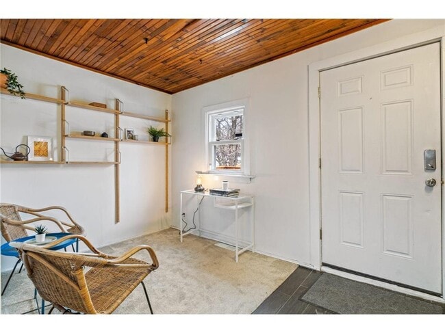 Photo - 972 Watson Ave