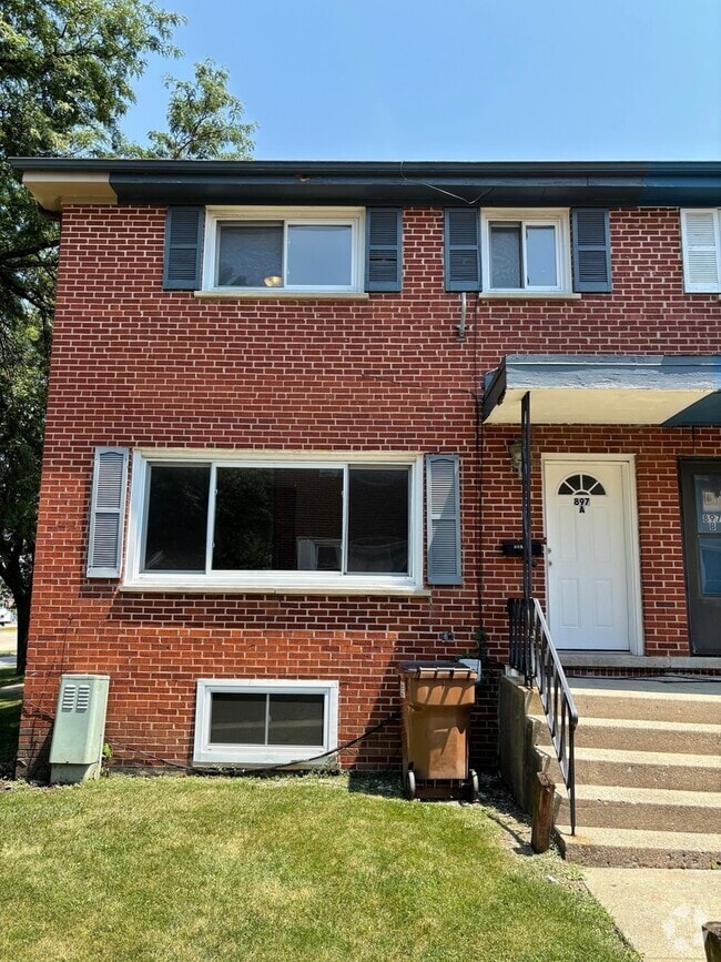 Building Photo - 897 W North Ave Rental