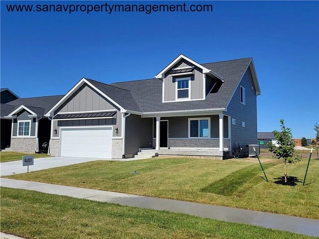 Brand New 4-BR Home- Perfect Norwalk Living! - Brand New 4-BR Home- Perfect Norwalk Living!