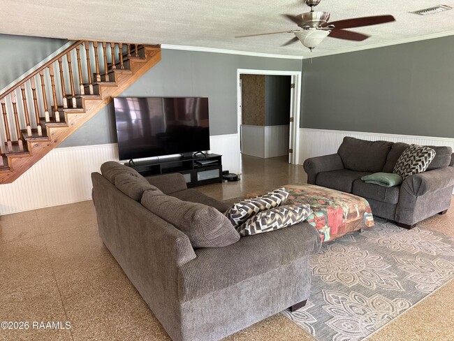 Photo - 204 Carolyn Dr