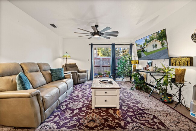 Photo - Updated Condo In Richfield Gardens Community!