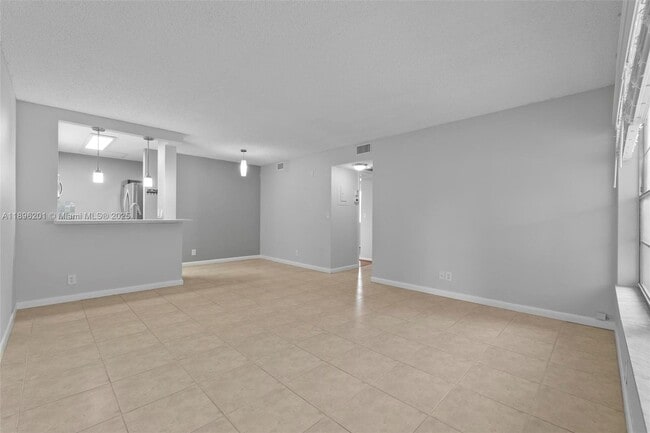 Photo - 3586 N University Dr Unit U-6