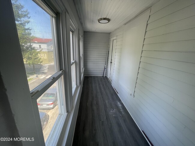 Photo - 413 Ridge Ave Townhome