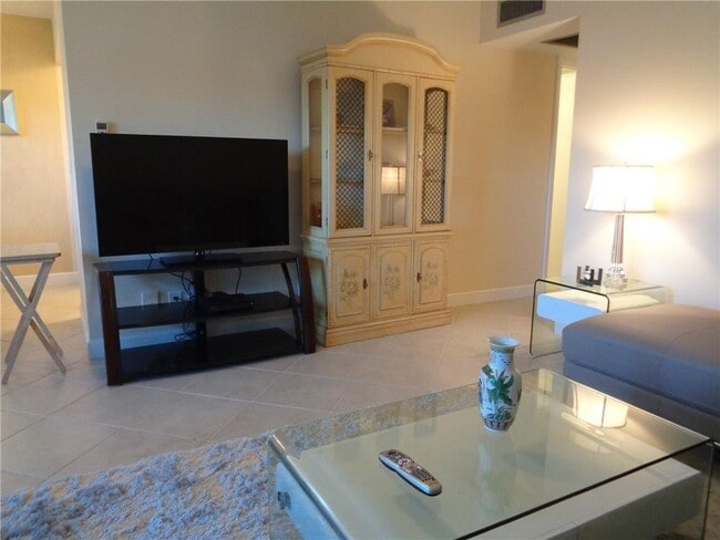 Photo - 146 Lyndhurst G Unit 146