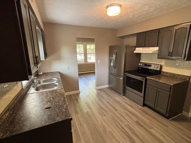 330 Garden Park Dr