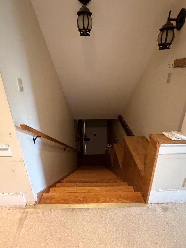 Photo - 79 Lower Creek Rd Unit upstairs