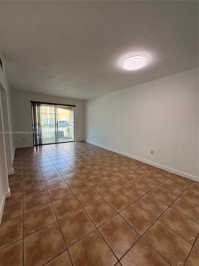 Photo - 7060 NW 177th St