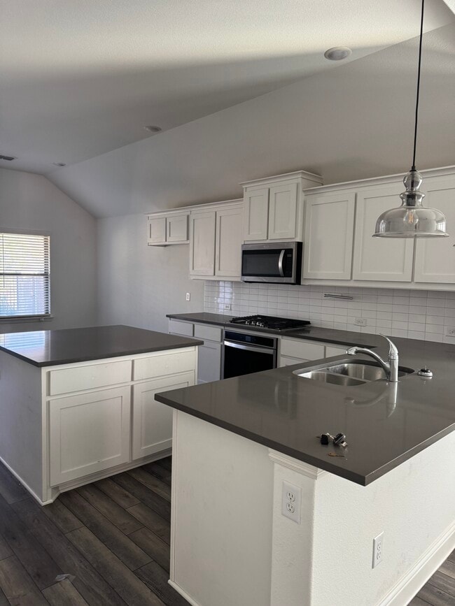 Photo - 227 Tallgrass Dr