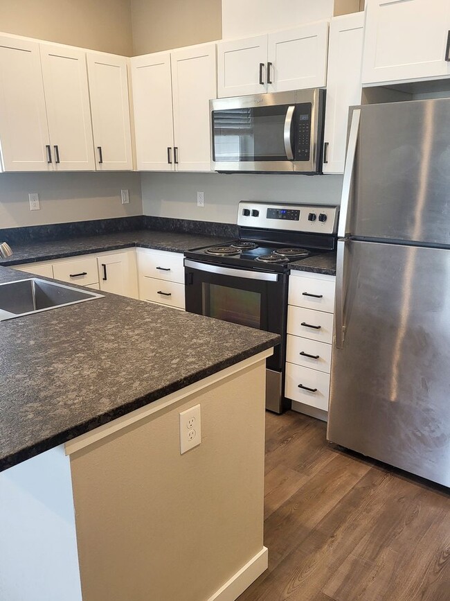 Photo - SAW3781 Unit 3781-A