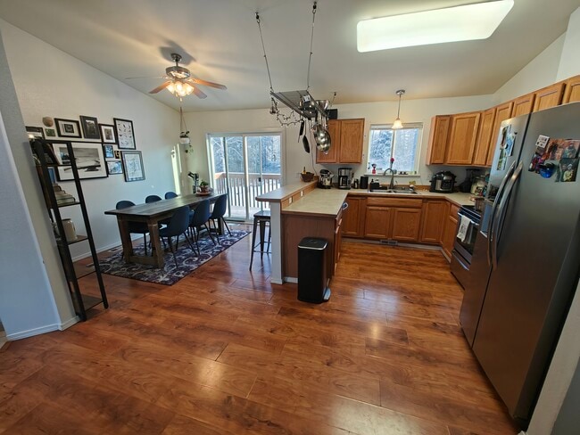 Photo - 2141 N Midtown Dr