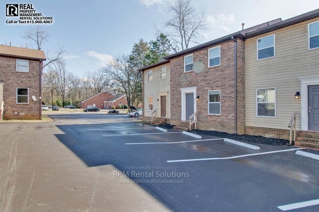 Photo - 2Bd/1.5 Bath updated townhome, right by MTSU! washer and dryer included, just $1295/mo!