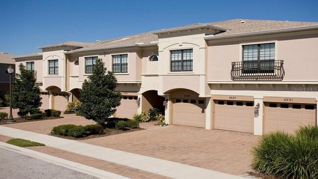 Photo - 7222 Hamilton Rd Condo