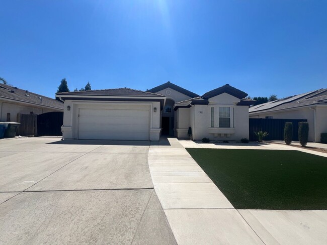 Photo - Move-In Ready 3 Bedroom 2 Bath Home in Fresno