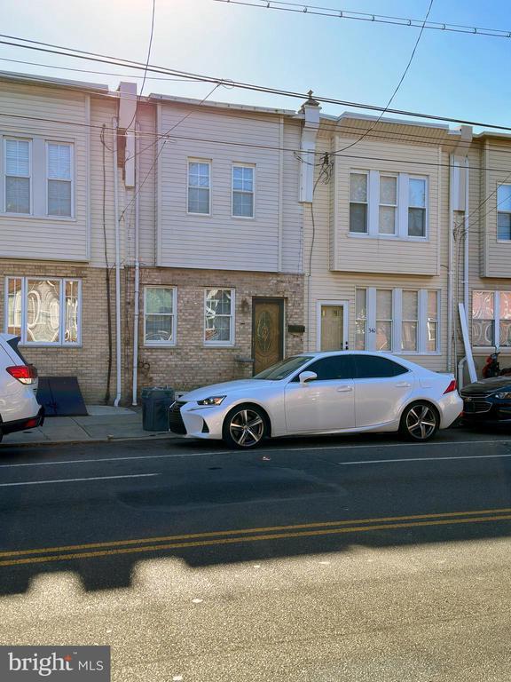 Photo - 338 Snyder Ave