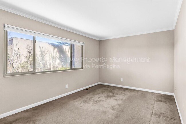 Photo - 3137 Seacrest Ave