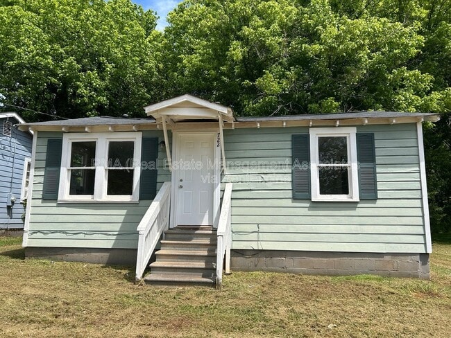 Building Photo - 722 English St