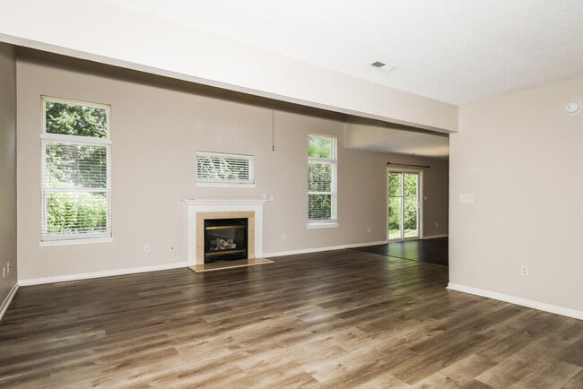 Photo - 5904 Minden Dr