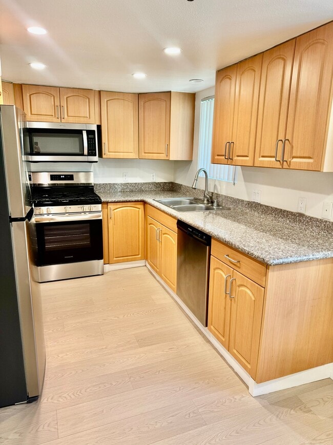 Photo - 11741 Gilmore St Unit 115