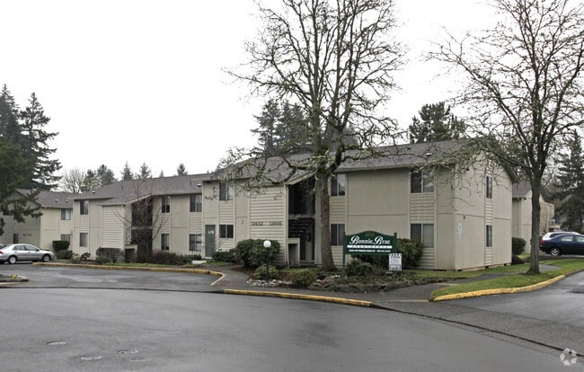 Building Photo - Bonnie Brae Apartments
