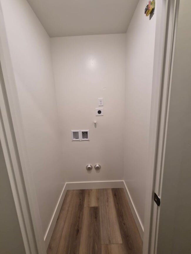 Photo - Beautifully Renovated 3 bedroom 2 Bath House