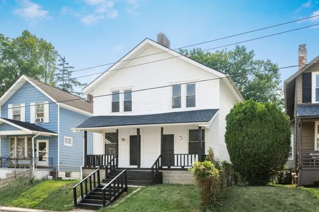 Photo - 975-977 Miller Ave