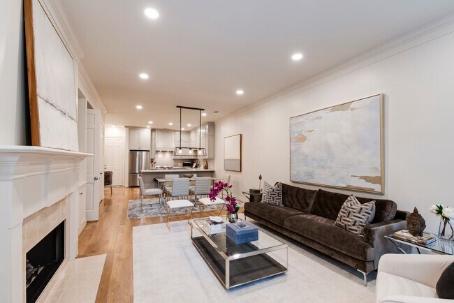 Photo - 5144 Chevy Chase Dr