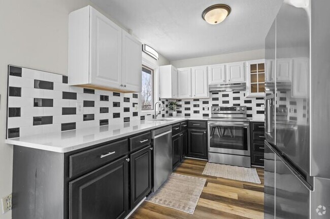 Building Photo - 1330 Brockman Ave Rental
