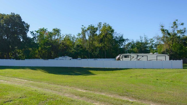 Photo - Shady Road Villas