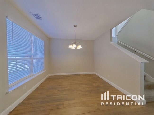 Photo - 7415 Cresswell Dr