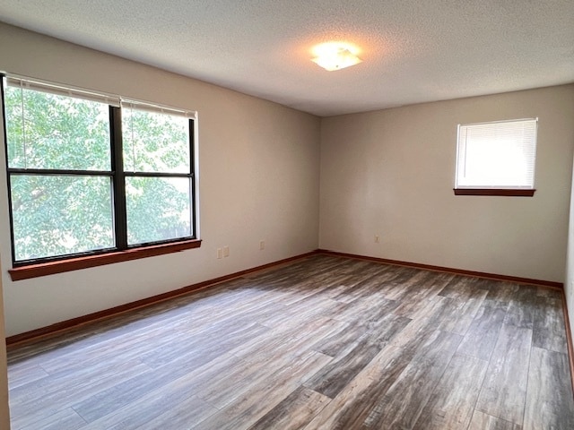 Building Photo - 1023 NE Lindsay Ave Unit B