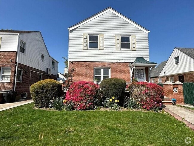 Building Photo - 76-12 175th St Rental