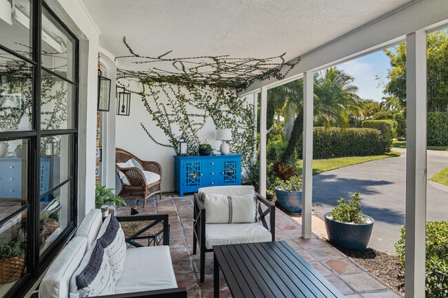 Photo - 711 SW 27th Way