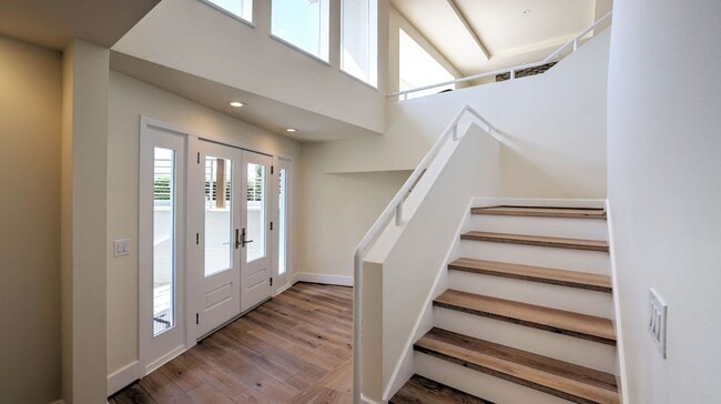 Photo - 5bd/5ba Mercer Island Home