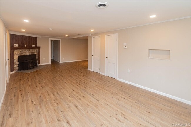 Photo - 79 Mountainside Rd