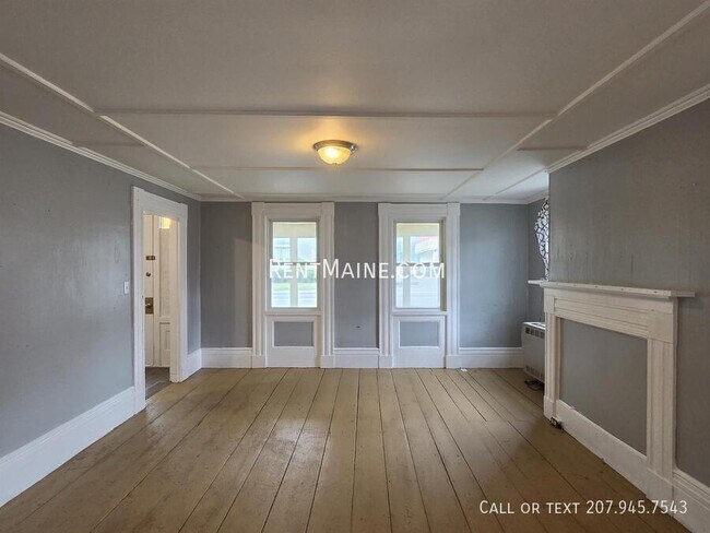 Photo - 31 Elm St Unit 1