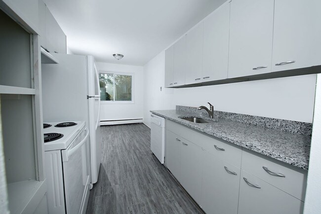 Photo - Sandstone Apartments