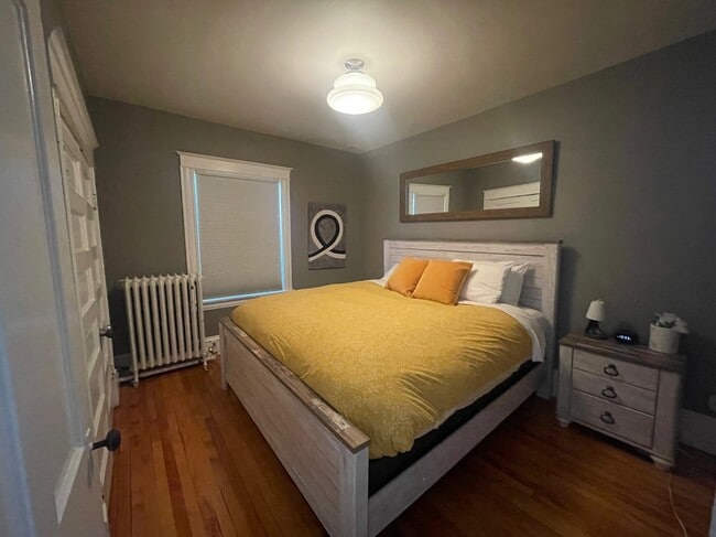 Photo - 4453 York Ave S