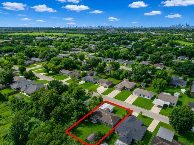 Photo - 4930 Holloway Dr
