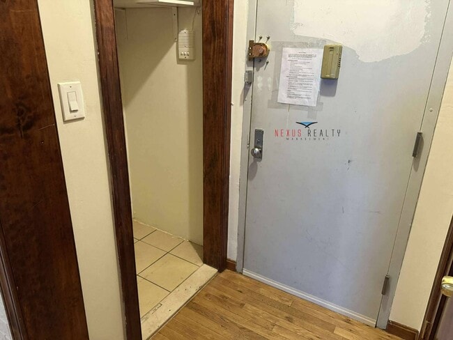 Photo - 29-05 23rd Ave