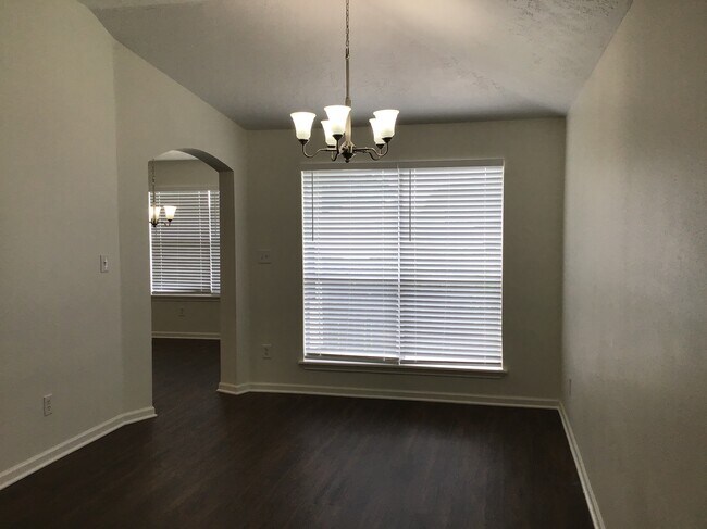 Photo - 327 Leisure Ln