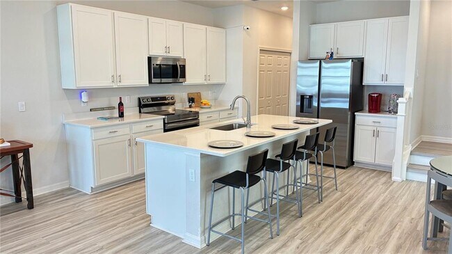 Photo - 317 Silverbell Trl