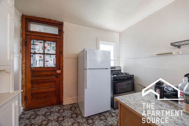 Photo - 5559 W Altgeld St Unit 2S