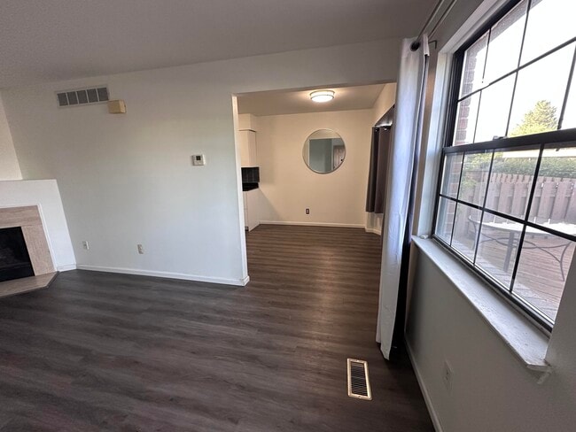 Photo - 1891 Vine Way Dr Unidad 32