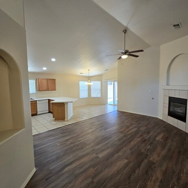 Photo - 669 Sunny Meadows Dr