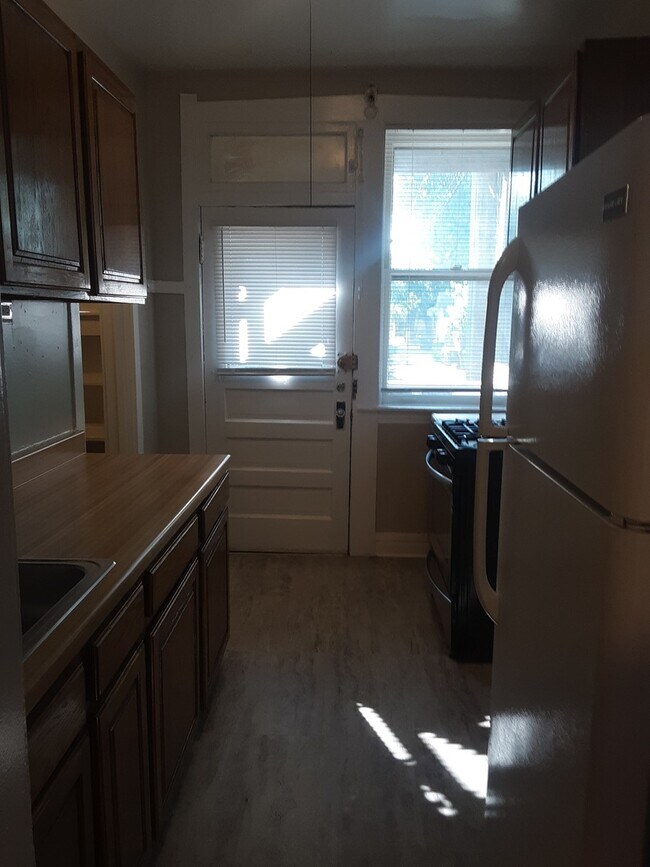 Photo - 722 Sherman Ave Unit 1