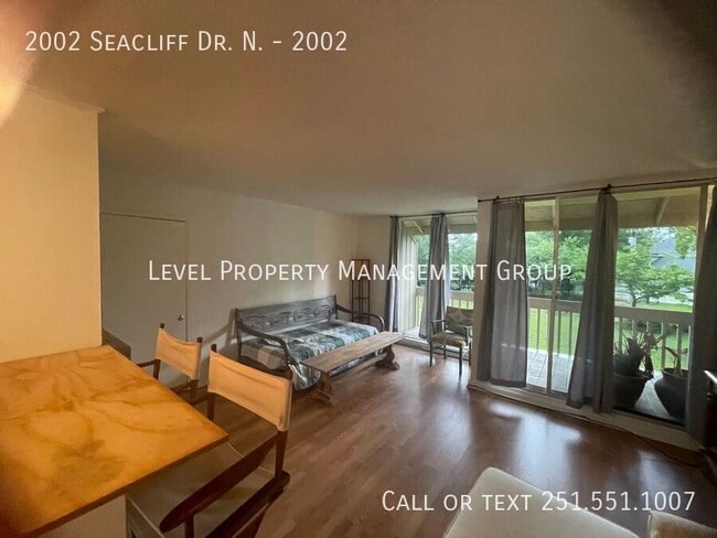 Photo - 2002 Seacliff Dr. N.-2002