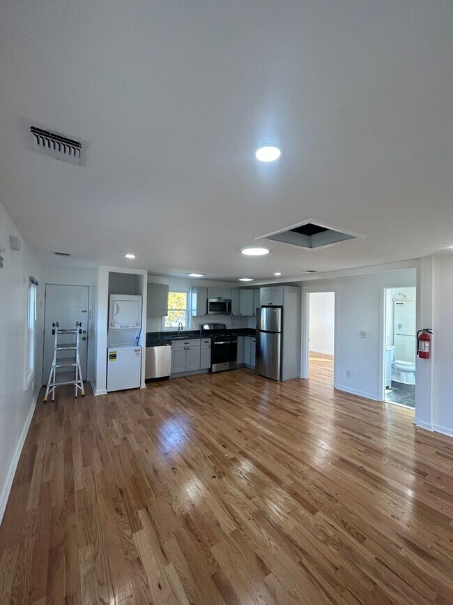 Photo - 95 7th Ave Unit 2