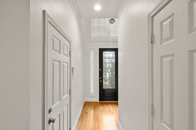 Photo - 5351 McCulloch Cir