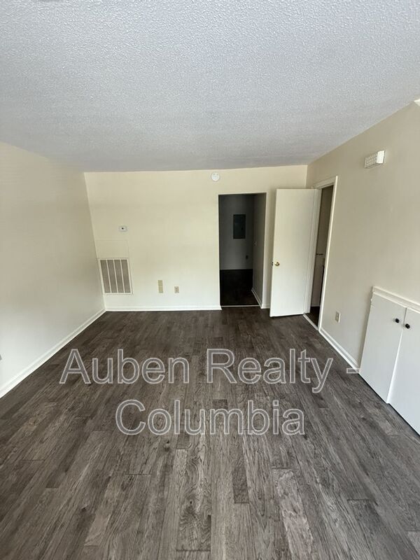 Photo - 3606 Medical Dr Unit B