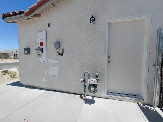 Building Photo - 475 Palomino Ct Unit ADU